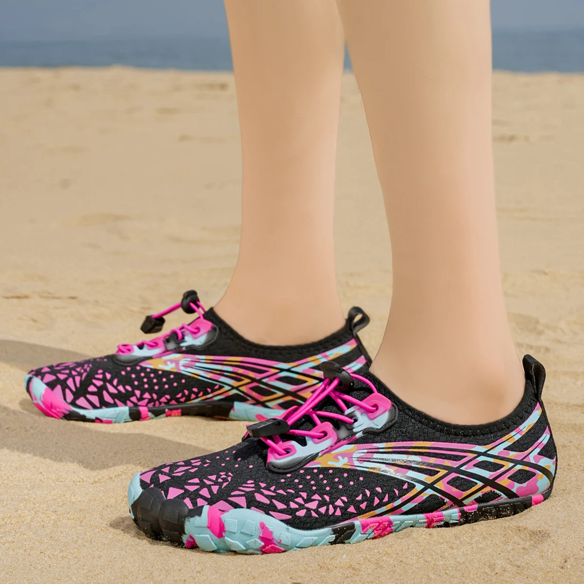 Women Camo Print Quick Dry Water Shoes Barefoot Aqua Sneakers Non Slip Five Fingers Beach Swim Surfing River Trekking Yoga Quick Lace Lightweight Outdoor Sports Footwear 2026 New
