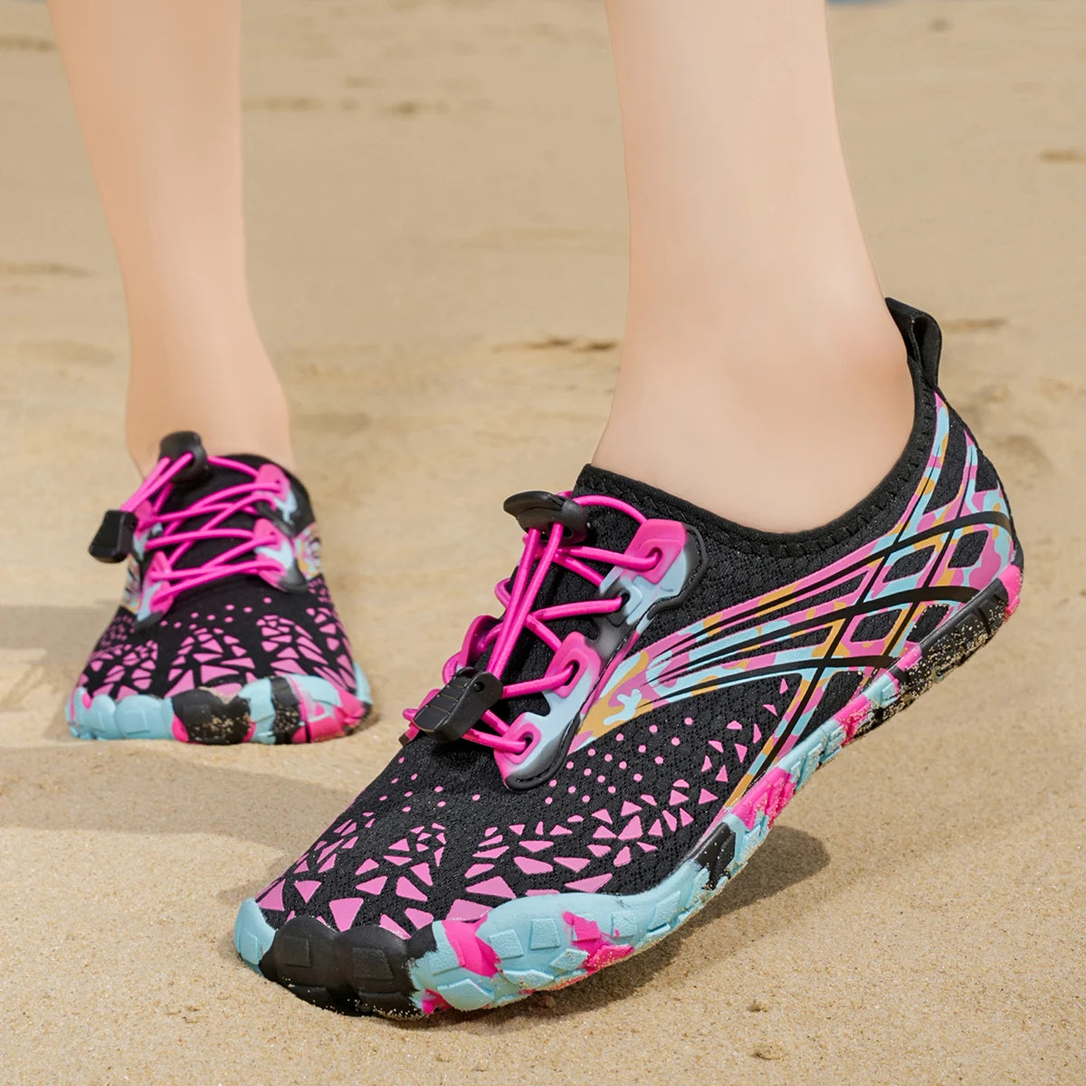 Women Camo Print Quick Dry Water Shoes Barefoot Aqua Sneakers Non Slip Five Fingers Beach Swim Surfing River Trekking Yoga Quick Lace Lightweight Outdoor Sports Footwear 2026 New