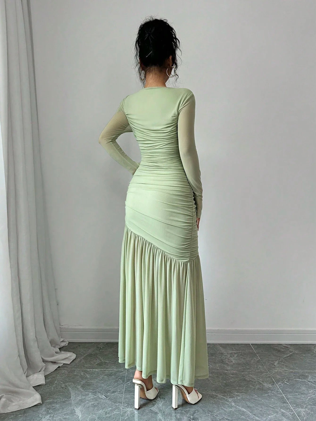 Elegant Mint Green Long Sleeve Round Neck Floor-Length Dress For Women