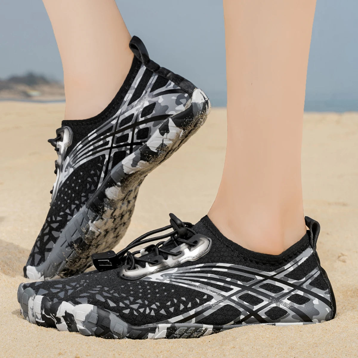 Women Camo Print Quick Dry Water Shoes Barefoot Aqua Sneakers Non Slip Five Fingers Beach Swim Surfing River Trekking Yoga Quick Lace Lightweight Outdoor Sports Footwear 2026 New