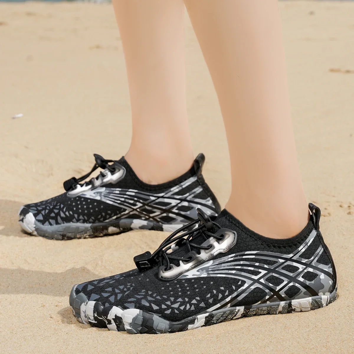 Women Camo Print Quick Dry Water Shoes Barefoot Aqua Sneakers Non Slip Five Fingers Beach Swim Surfing River Trekking Yoga Quick Lace Lightweight Outdoor Sports Footwear 2026 New