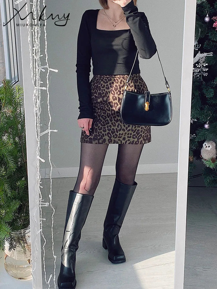 MiuKoMiYa A Line Suede Mini Skirts For Women 2024 Spring Split Leopard Short Skirt Bodycon High Waist Mini Women's Skirts Suede