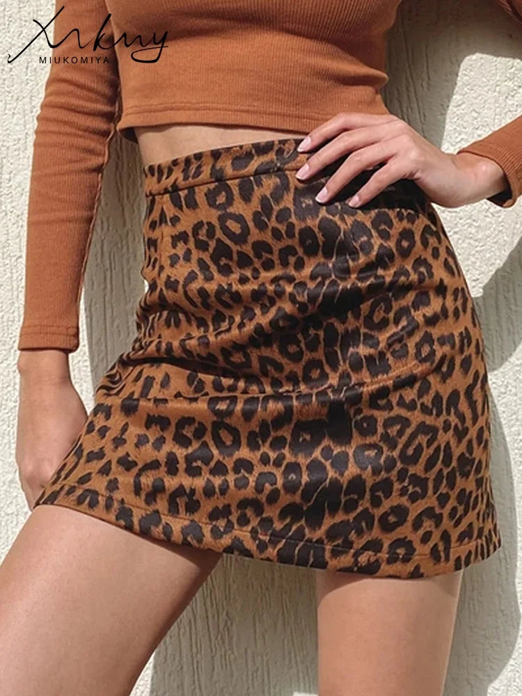 MiuKoMiYa A Line Suede Mini Skirts For Women 2024 Spring Split Leopard Short Skirt Bodycon High Waist Mini Women's Skirts Suede
